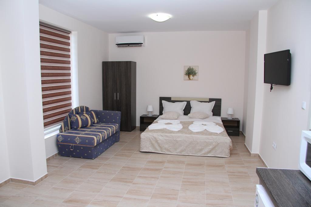 Capuccino Guest Apartments - Free Parking And Wi-Fi Sunny Beach Exterior photo